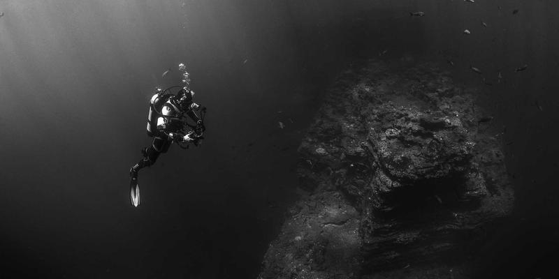 专业公路自行车锁鞋选购全解析：从鞋底硬度、锁合系统到长途舒适性考量 | 体育零售与赛事策划必备知识